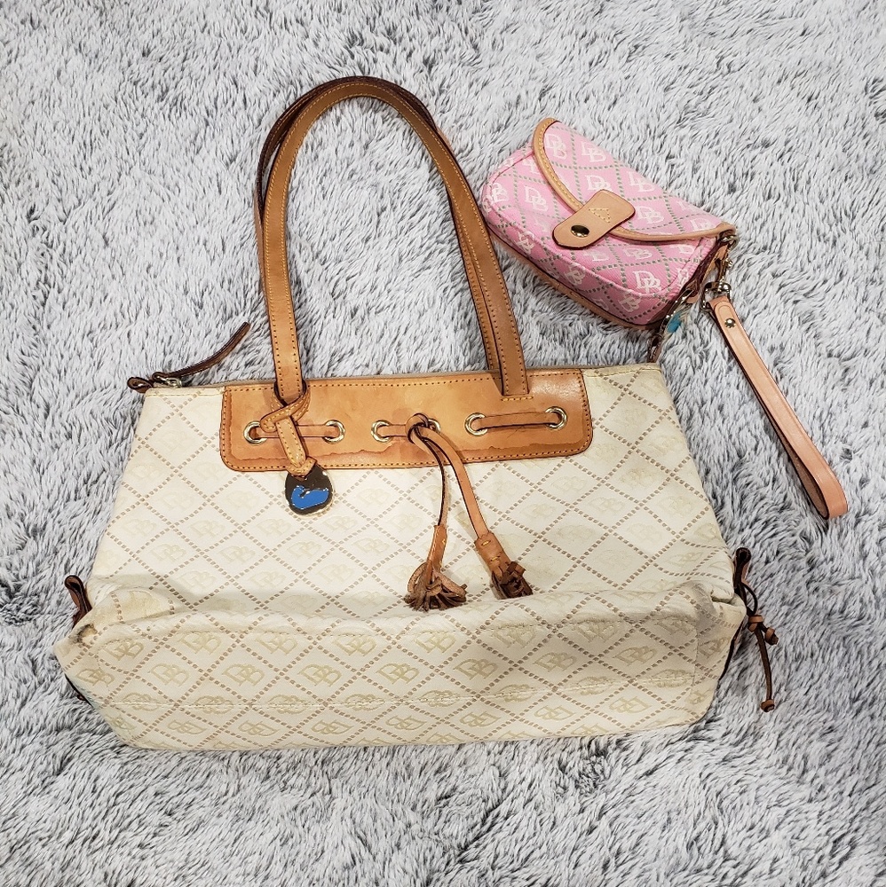 DOONEY & BOURKE Cream Tassel Purse